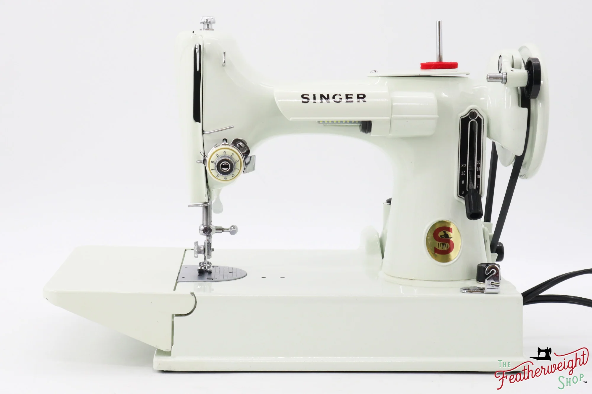 Singer Featherweight 221 Sewing Machine, WHITE - FA124*** - Image 2