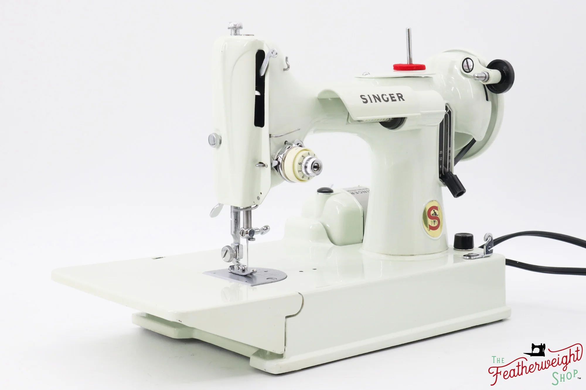 Singer Featherweight 221 Sewing Machine, WHITE - FA124*** - Image 3