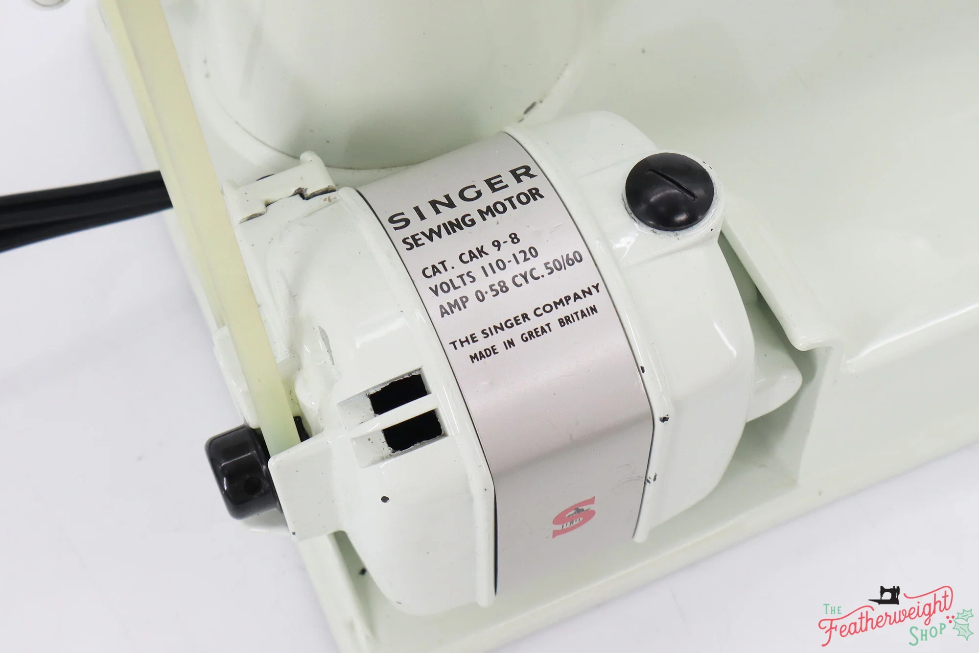 Singer Featherweight 221 Sewing Machine, WHITE - FA235*** - Image 16