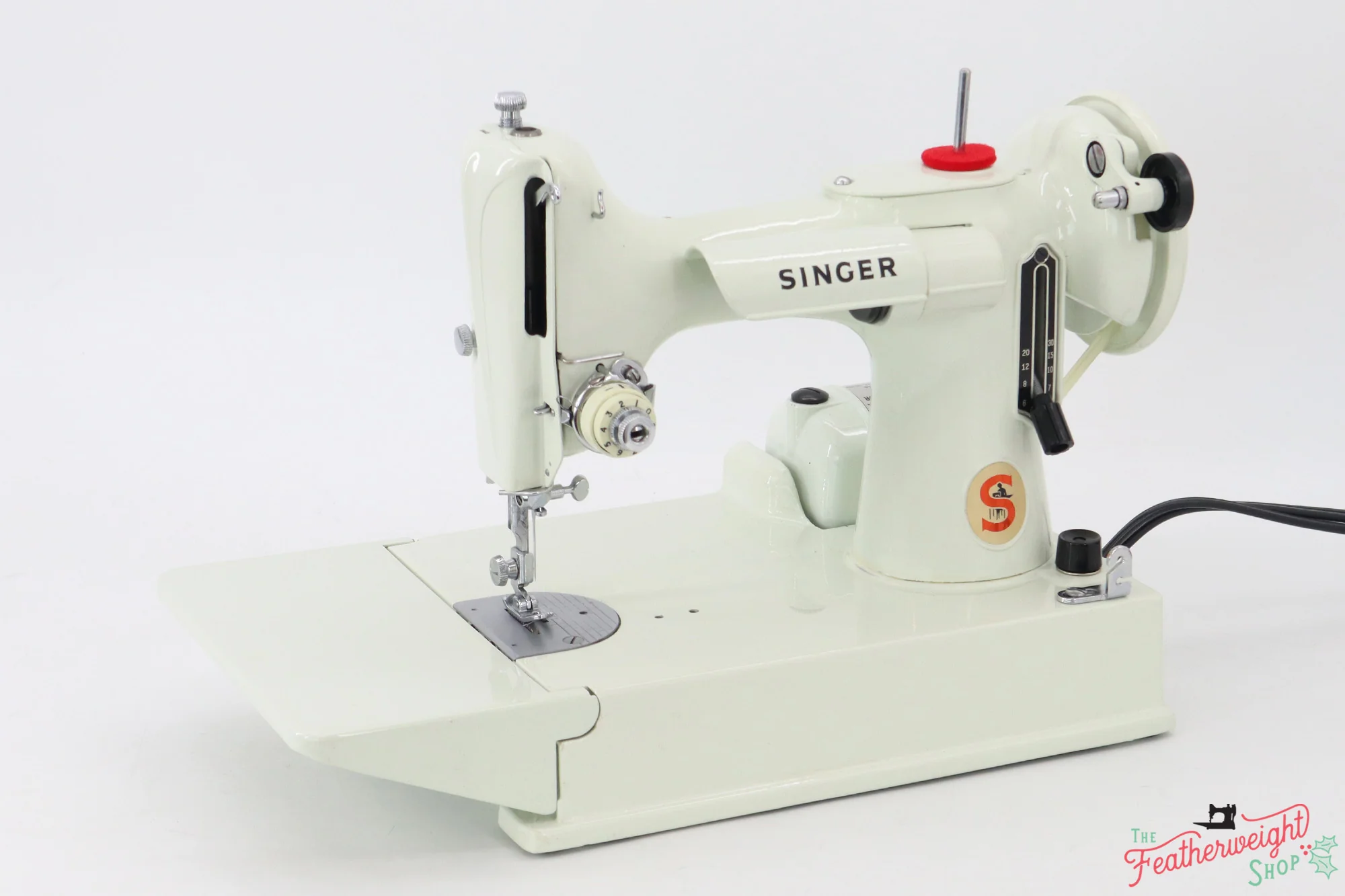 Singer Featherweight 221 Sewing Machine, WHITE - FA235*** - Image 3