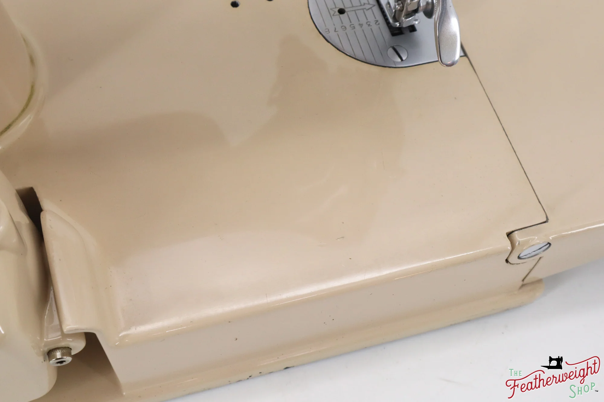 Singer Featherweight 221J Sewing Machine, Tan - JE1589** - Image 12