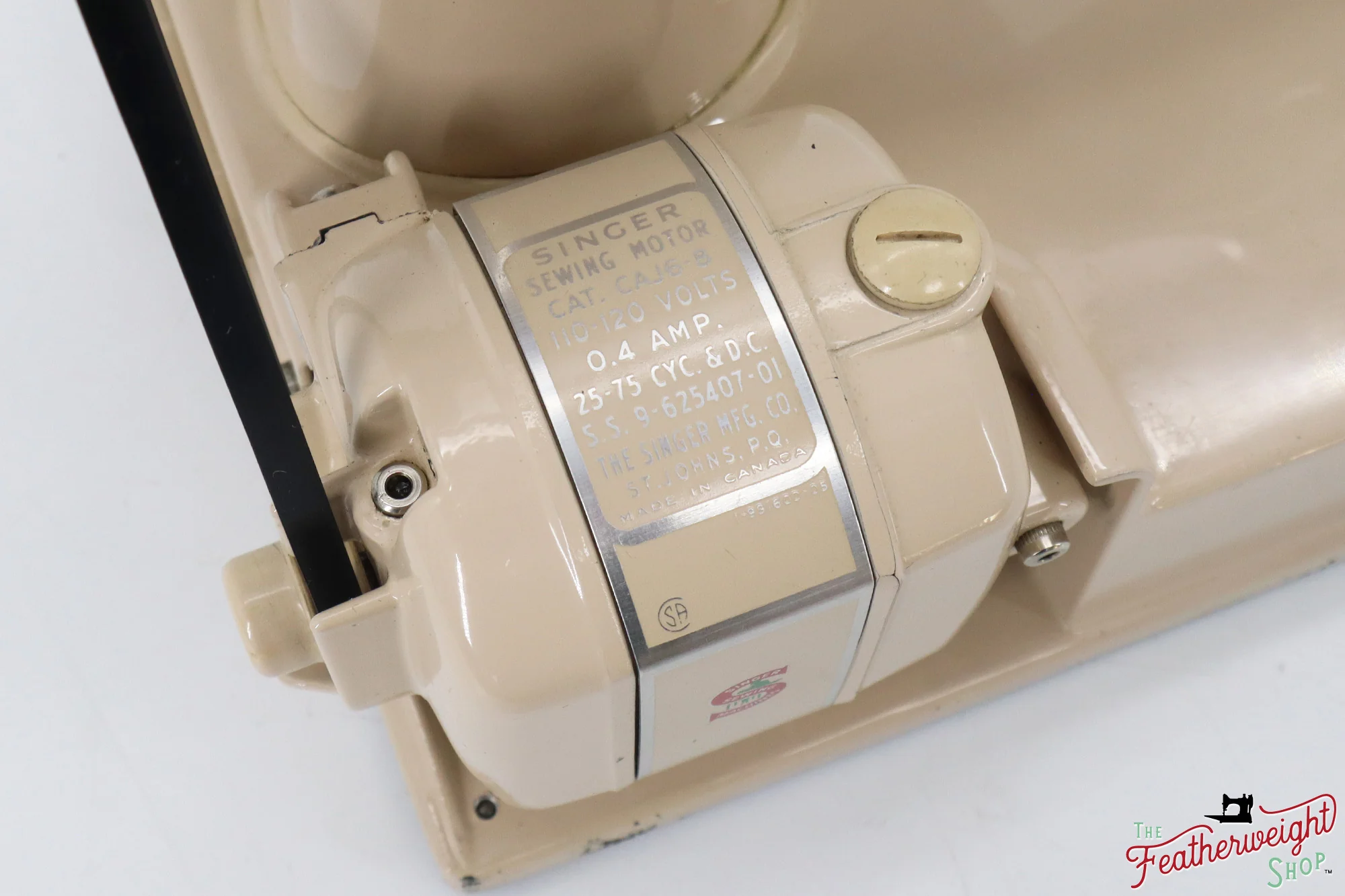 Singer Featherweight 221J Sewing Machine, Tan - JE1589** - Image 16