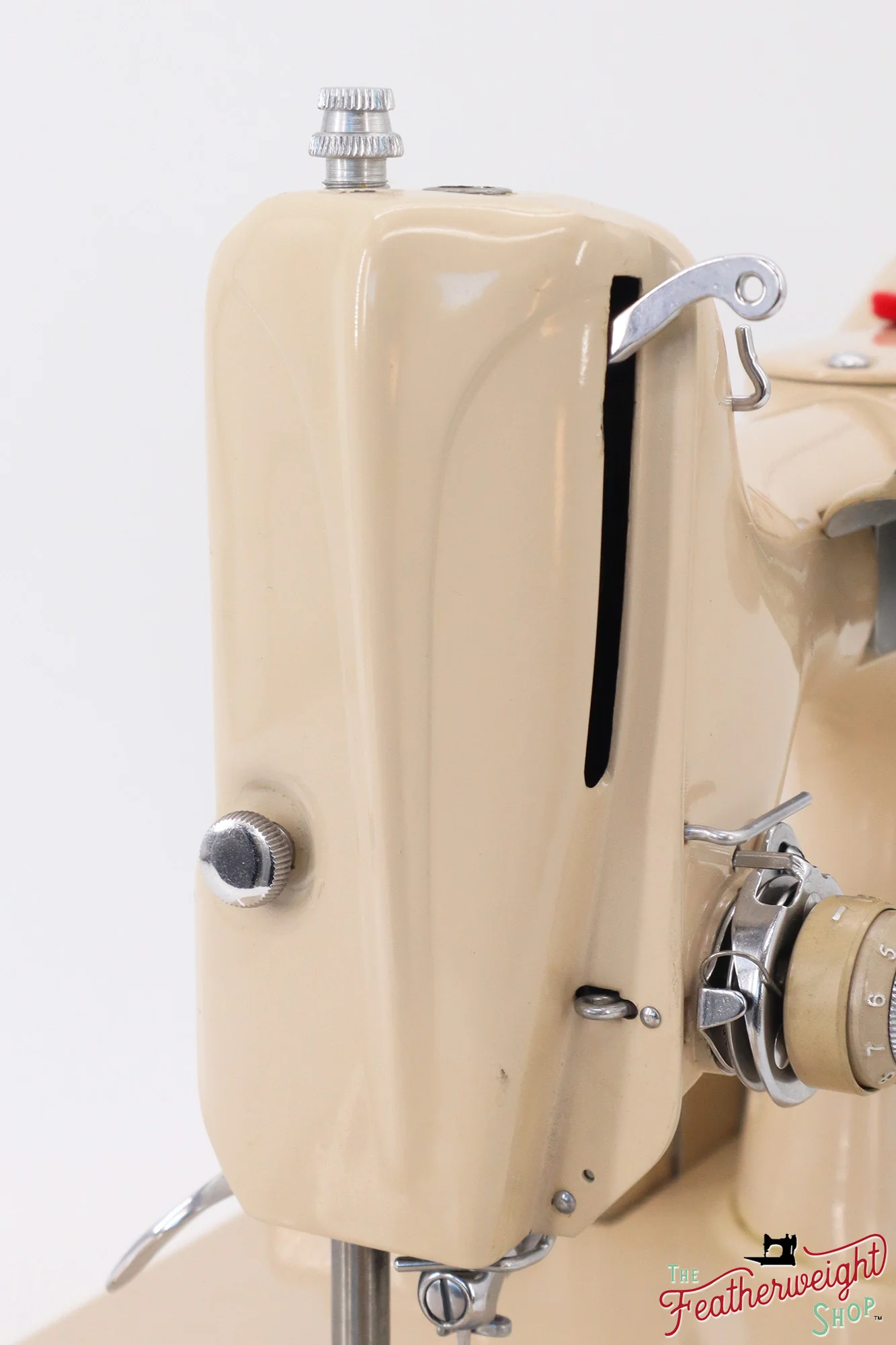 Singer Featherweight 221J Sewing Machine, Tan - JE1589** - Image 5