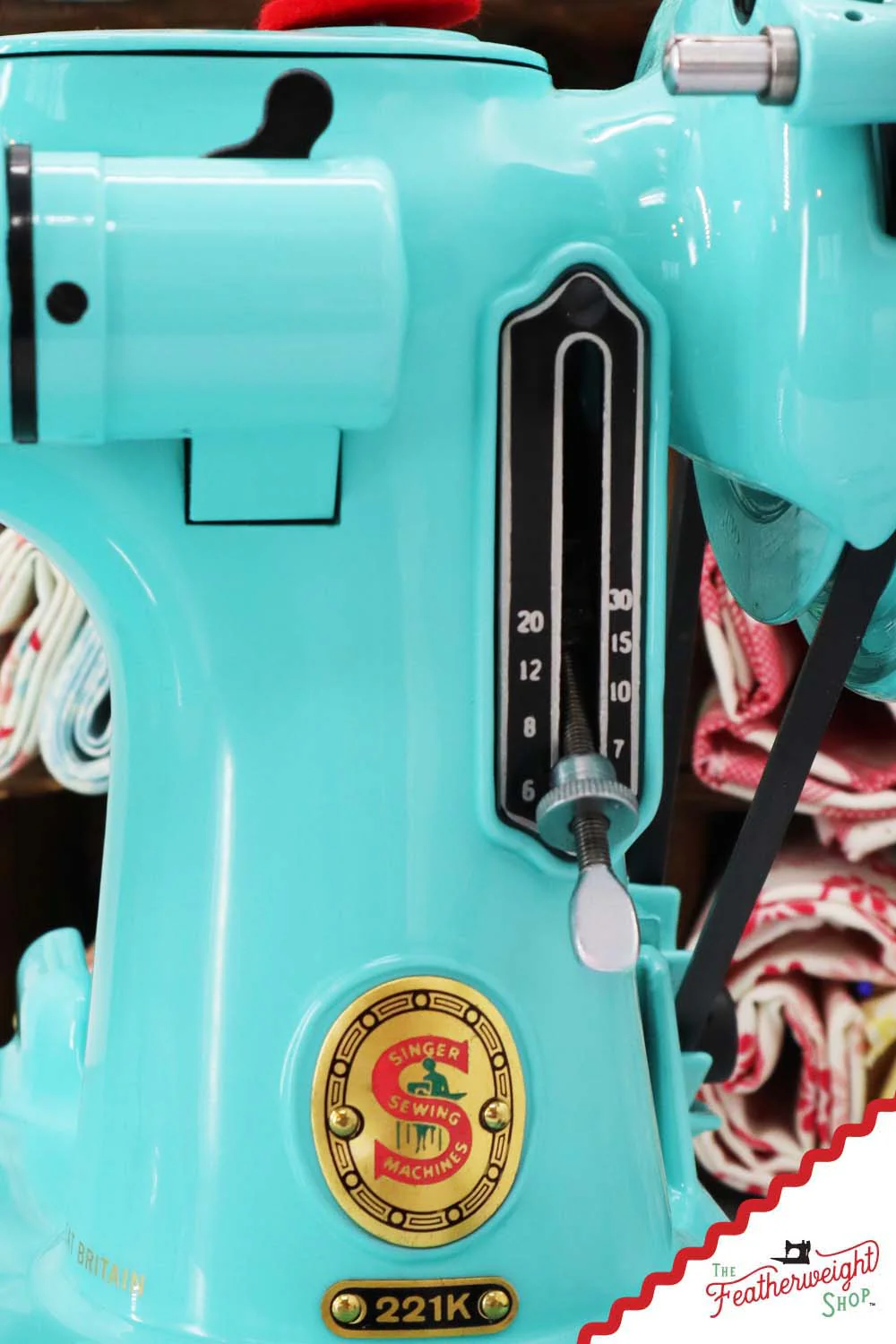 Singer Featherweight 221K, Red 'S', ES1719** - Fully Restored in Tiffany Blue - Image 14