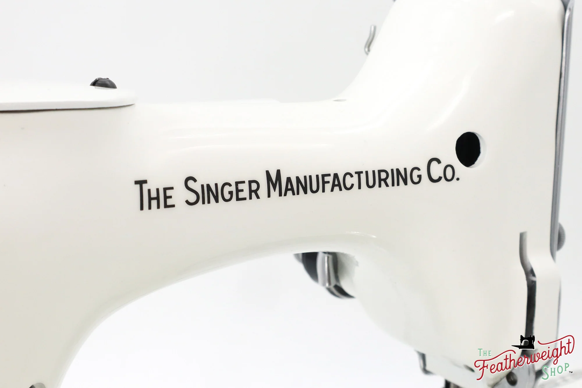 Singer Featherweight 221K, Red 'S', ES2448** - Fully Restored in White - Image 14