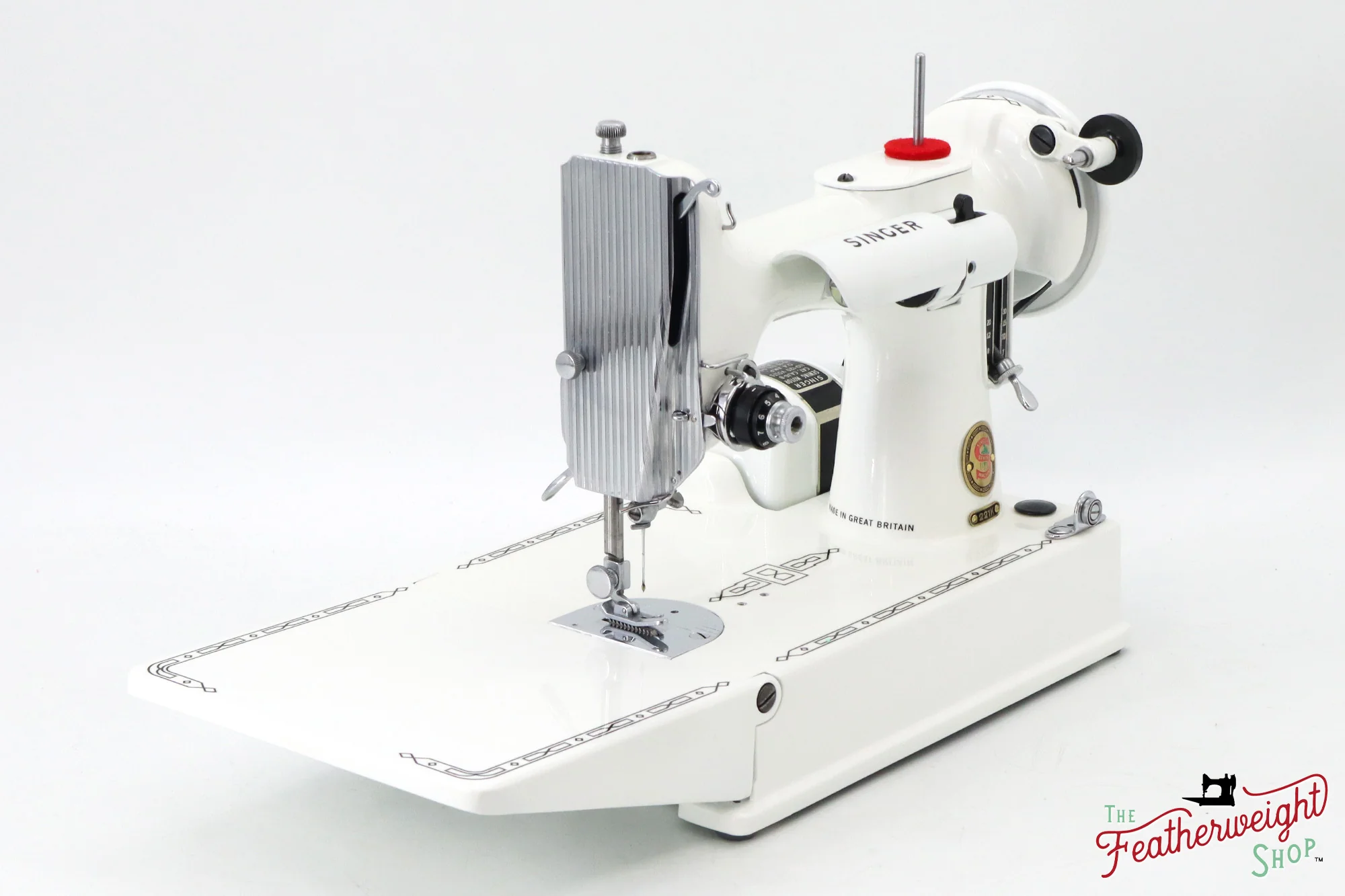 Singer Featherweight 221K, Red 'S', ES2448** - Fully Restored in White - Image 5