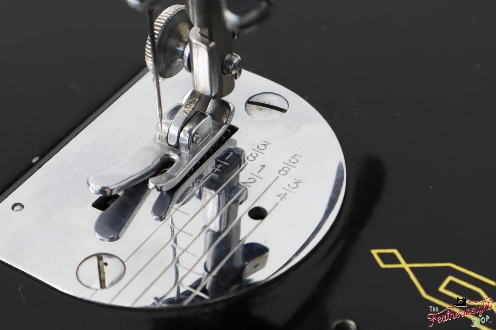 Singer Featherweight 221K Sewing Machine, 1956 - EL538*** - Image 14