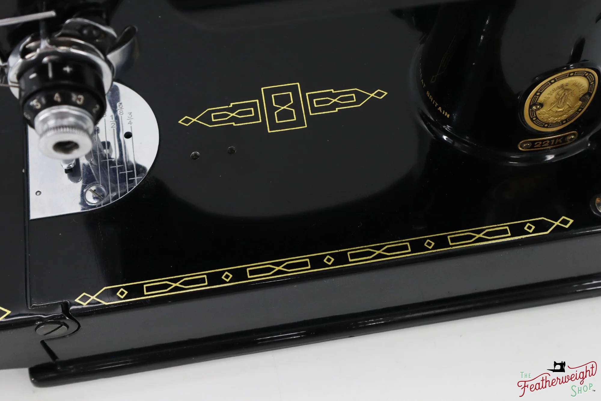Singer Featherweight 221K Sewing Machine, 1956 - EL538*** - Image 7