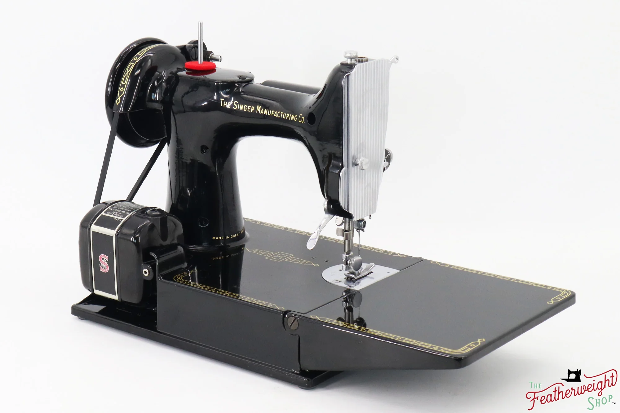 Singer Featherweight 221K Sewing Machine, 1957 - EM020*** - Image 4