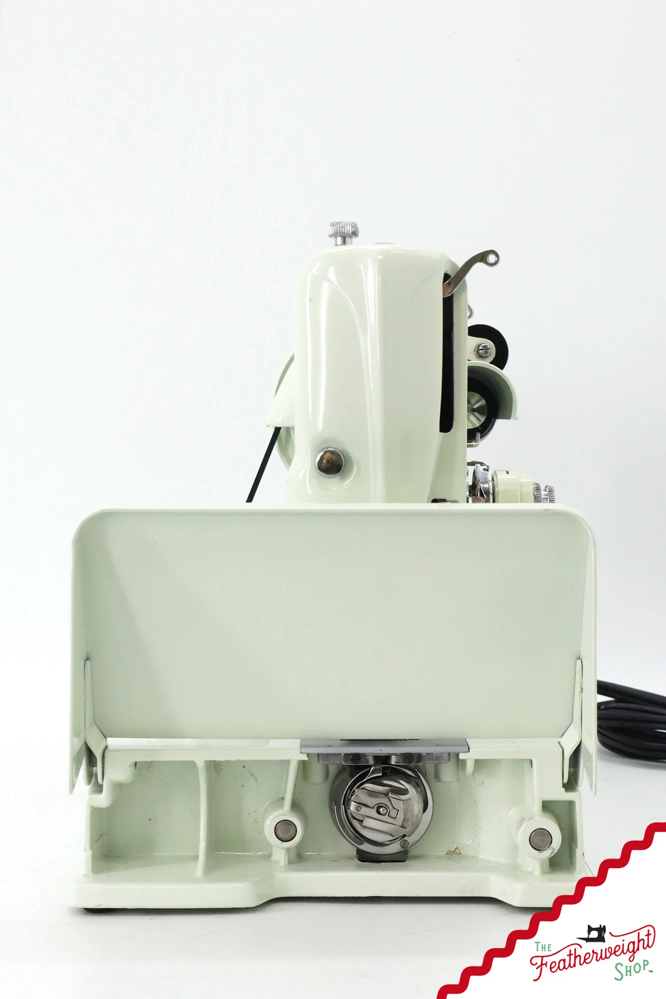 Singer Featherweight 221K Sewing Machine, British WHITE FA236*** - Image 5