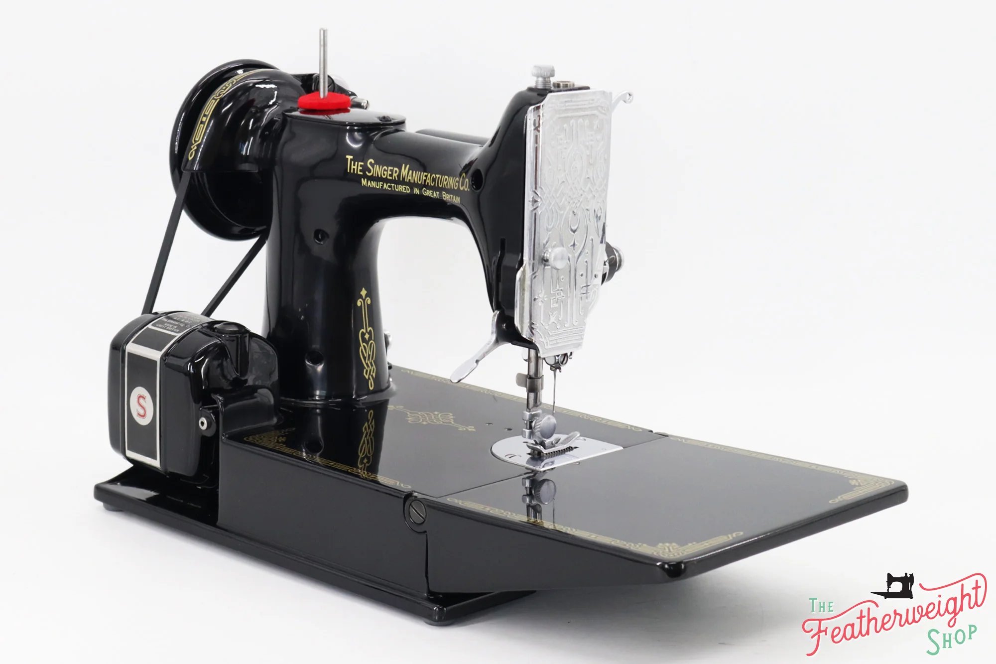 Singer Featherweight 221K Sewing Machine EF564***, RARE Great Britain Decal - Fully Restored in Gloss Black - Image 13
