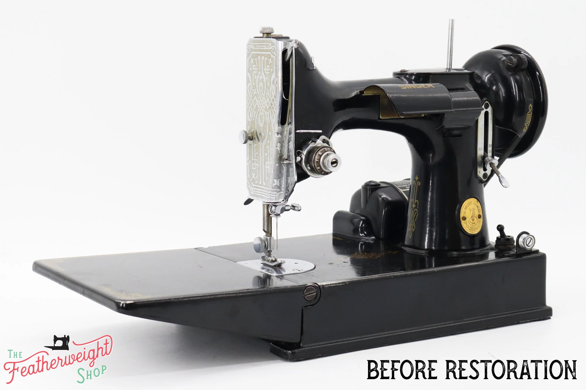 Singer Featherweight 221K Sewing Machine EF564***, RARE Great Britain Decal - Fully Restored in Gloss Black - Image 2