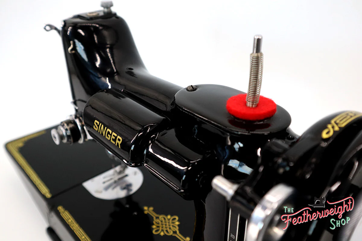 Singer Featherweight 221K Sewing Machine, EG7068** - Image 15