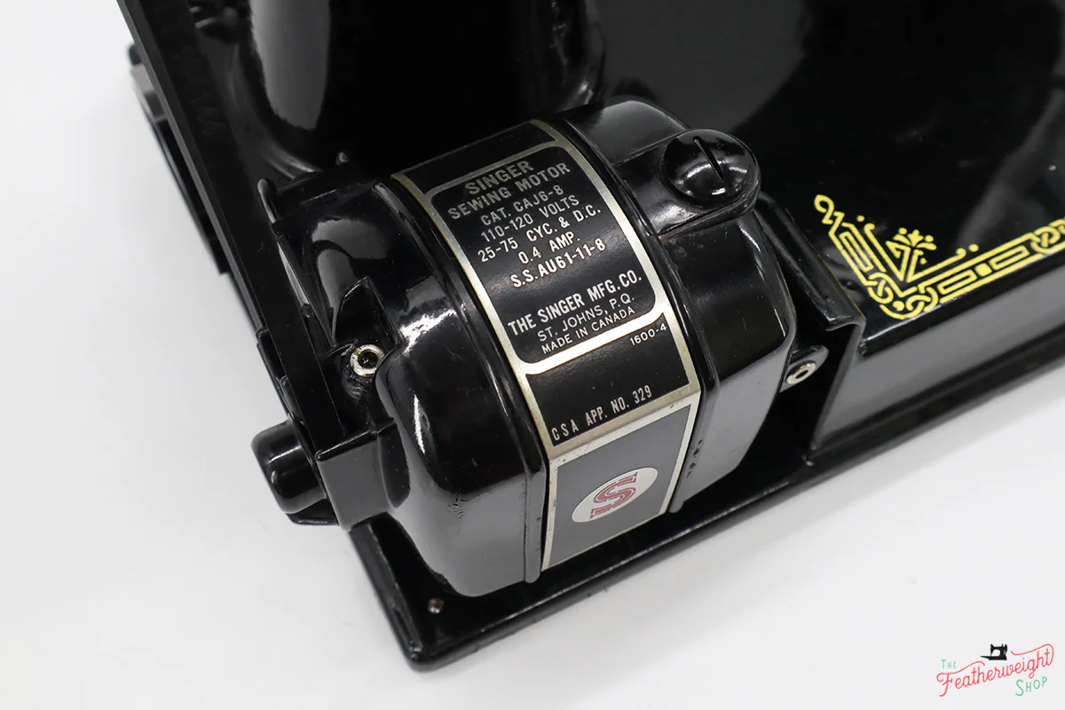 Singer Featherweight 221K Sewing Machine, EH374*** - Image 17