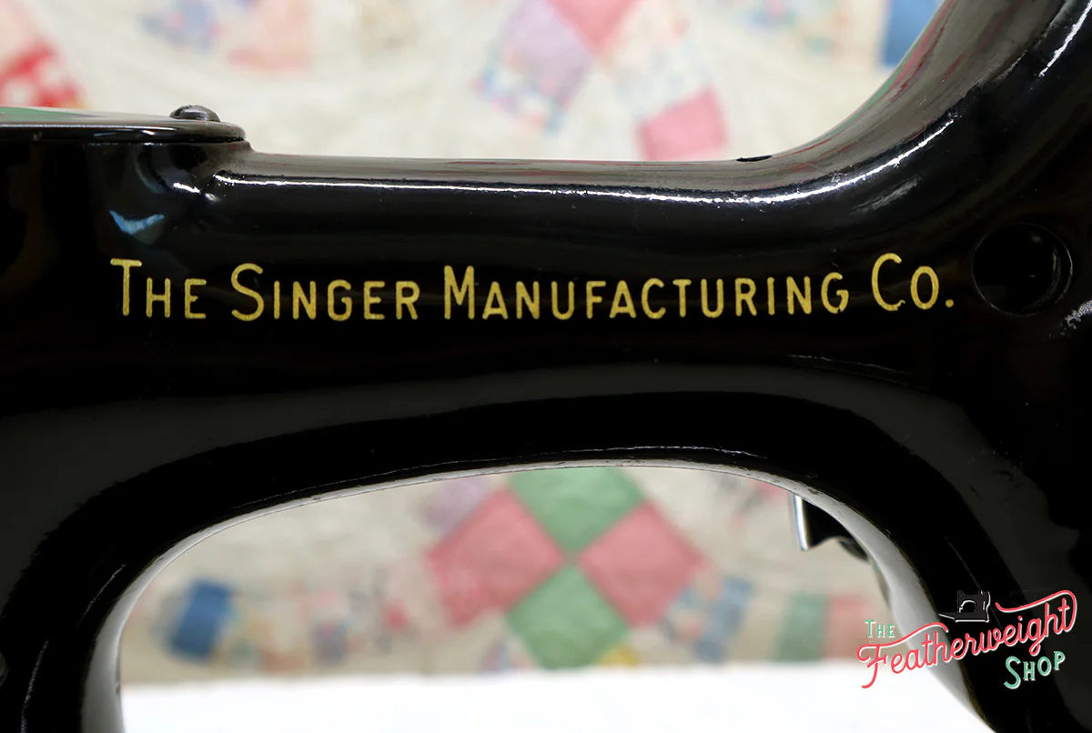 Singer Featherweight 221K Sewing Machine EL539*** - Image 13