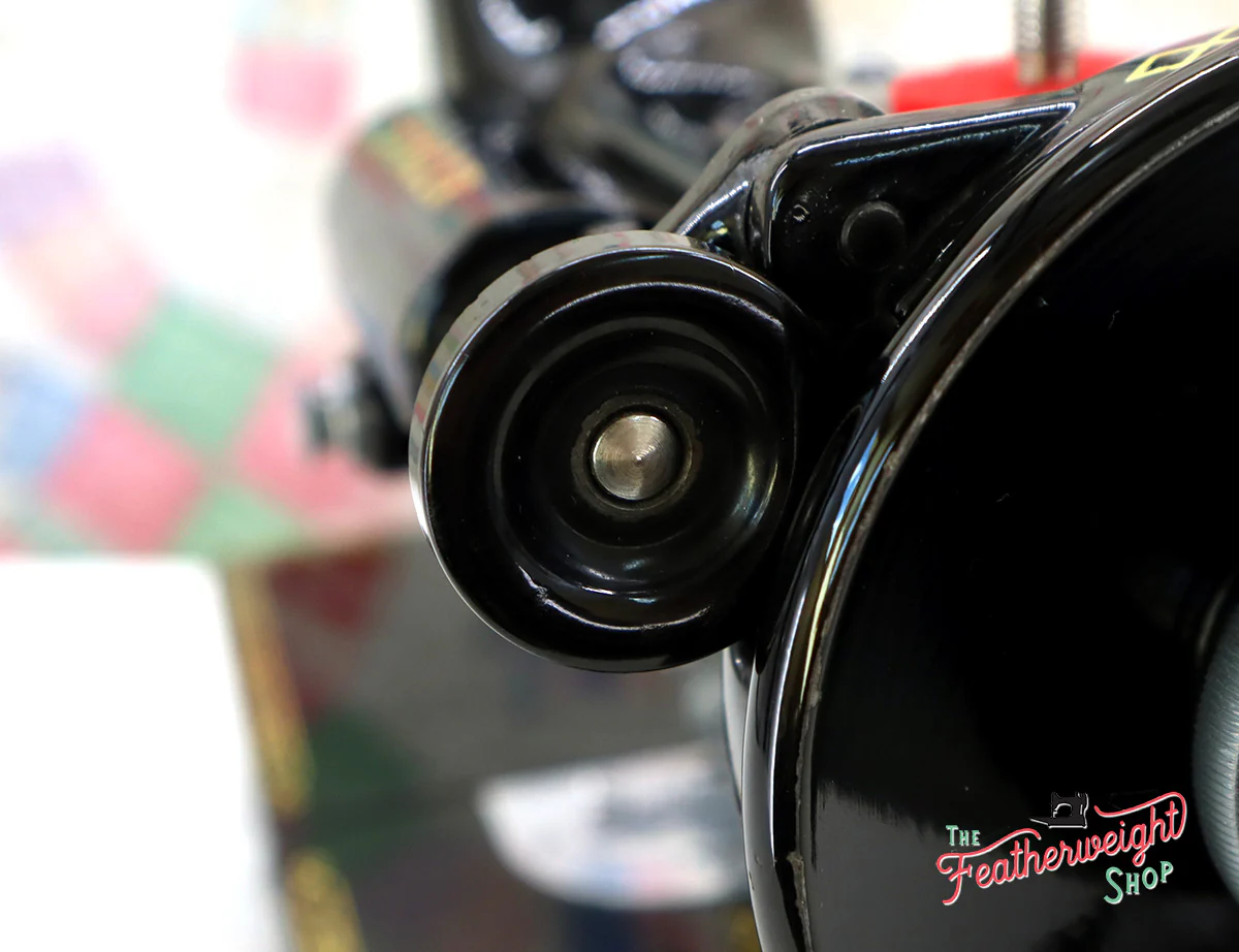 Singer Featherweight 221K Sewing Machine EL539*** - Image 15
