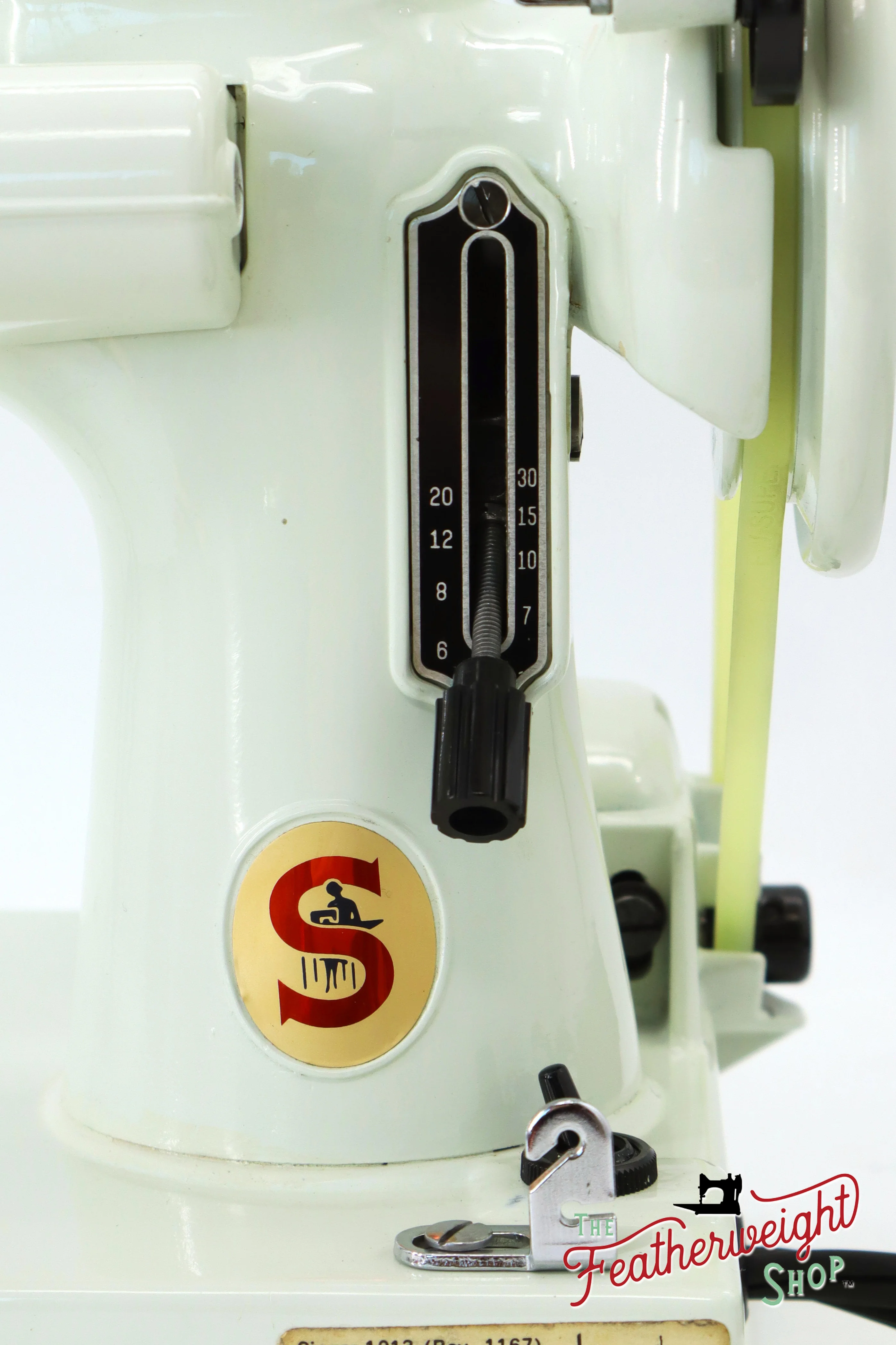 Singer Featherweight 221K Sewing Machine, WHITE FA219*** - RARE Case! - Image 15