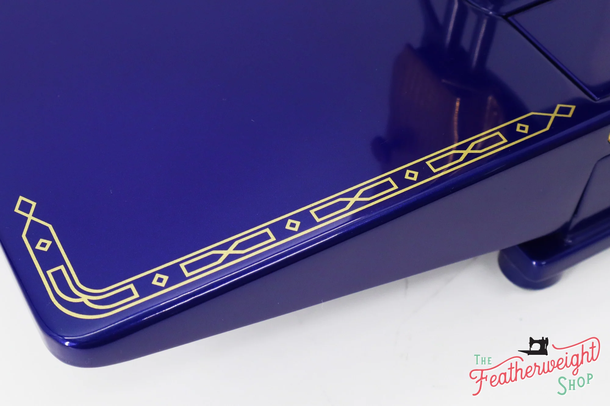 Singer Featherweight 222K EJ6185** - Fully Restored in Royal Cobalt Blue - Gold Plated! - Image 10