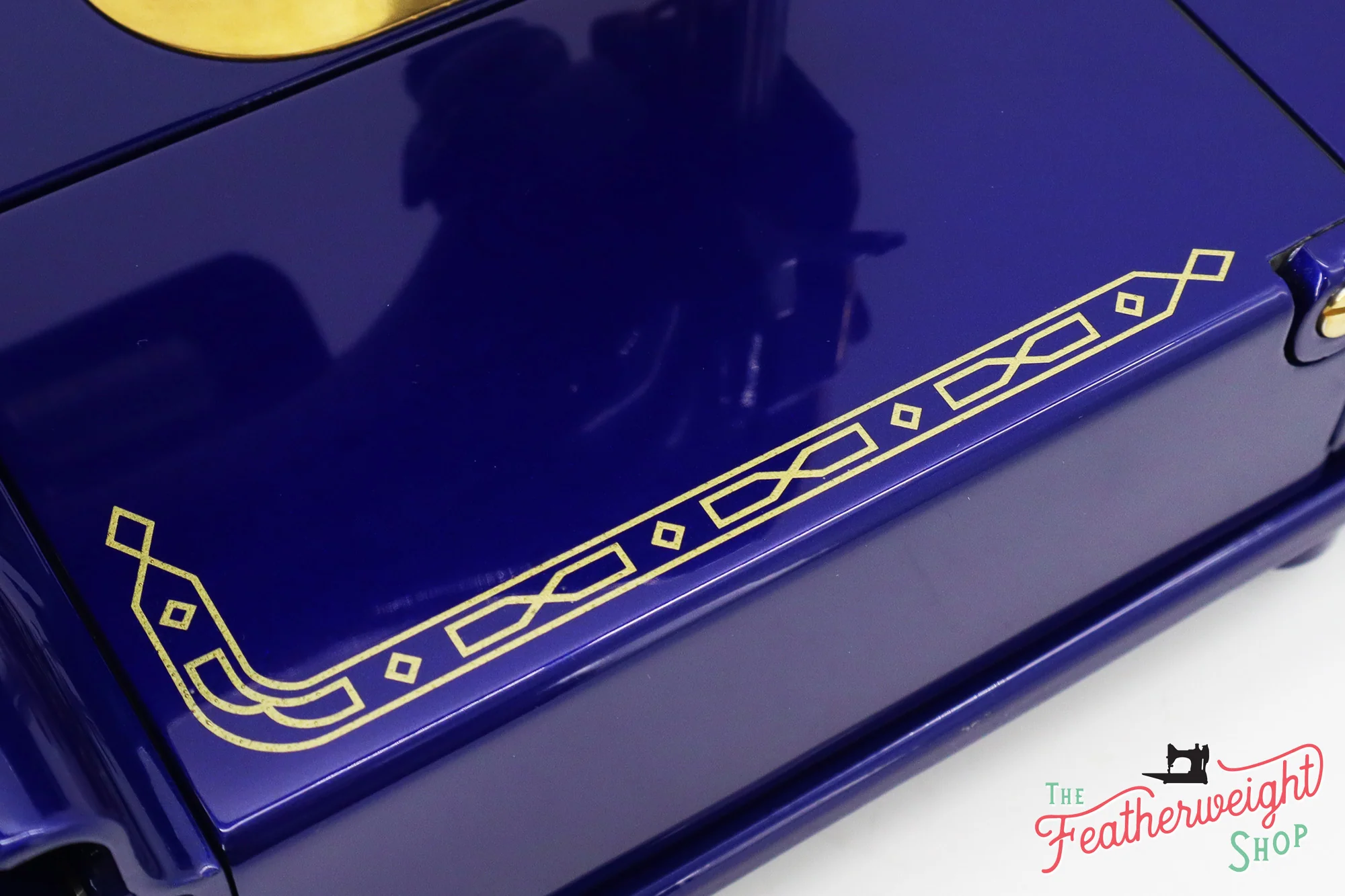 Singer Featherweight 222K EJ6185** - Fully Restored in Royal Cobalt Blue - Gold Plated! - Image 13