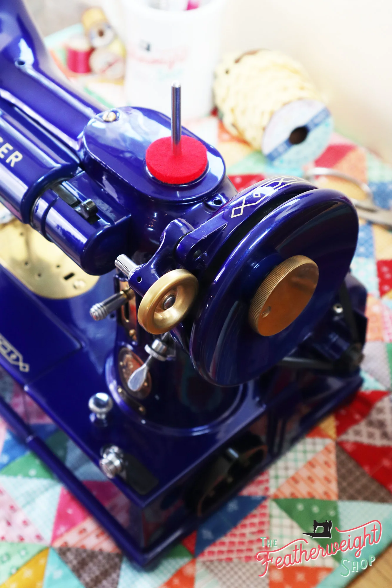 Singer Featherweight 222K EJ6185** - Fully Restored in Royal Cobalt Blue - Gold Plated! - Image 14