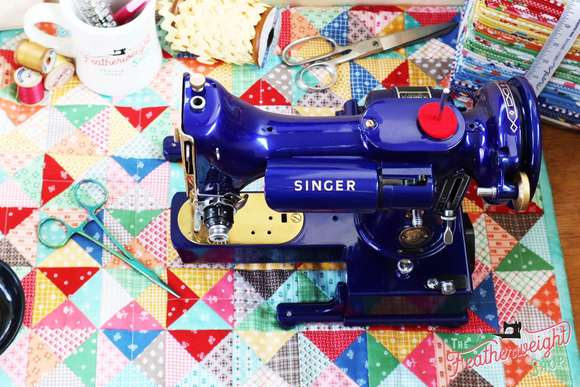 Singer Featherweight 222K EJ6185** - Fully Restored in Royal Cobalt Blue - Gold Plated! - Image 3