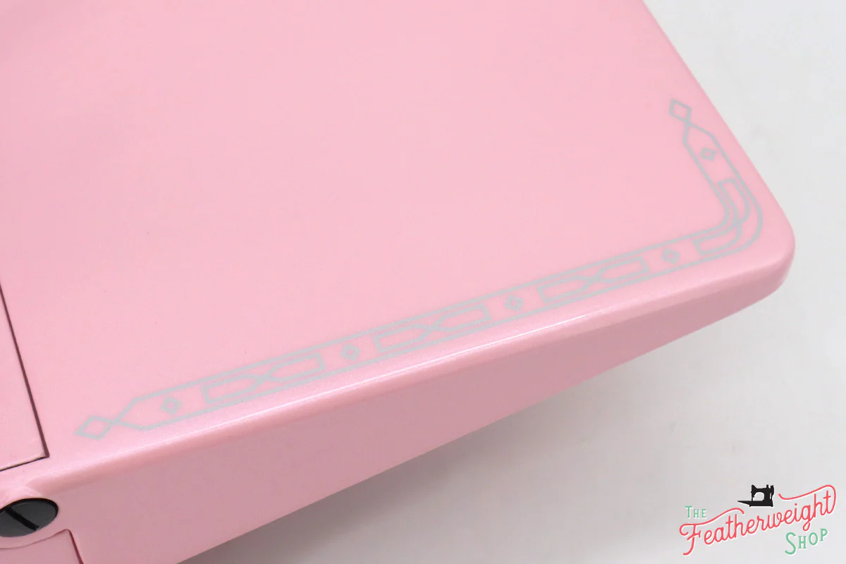 Singer Featherweight 222K - EJ6236** - Fully Restored in Pink Frosting - Image 11