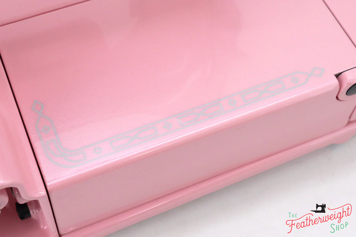 Singer Featherweight 222K - EJ6236** - Fully Restored in Pink Frosting - Image 12