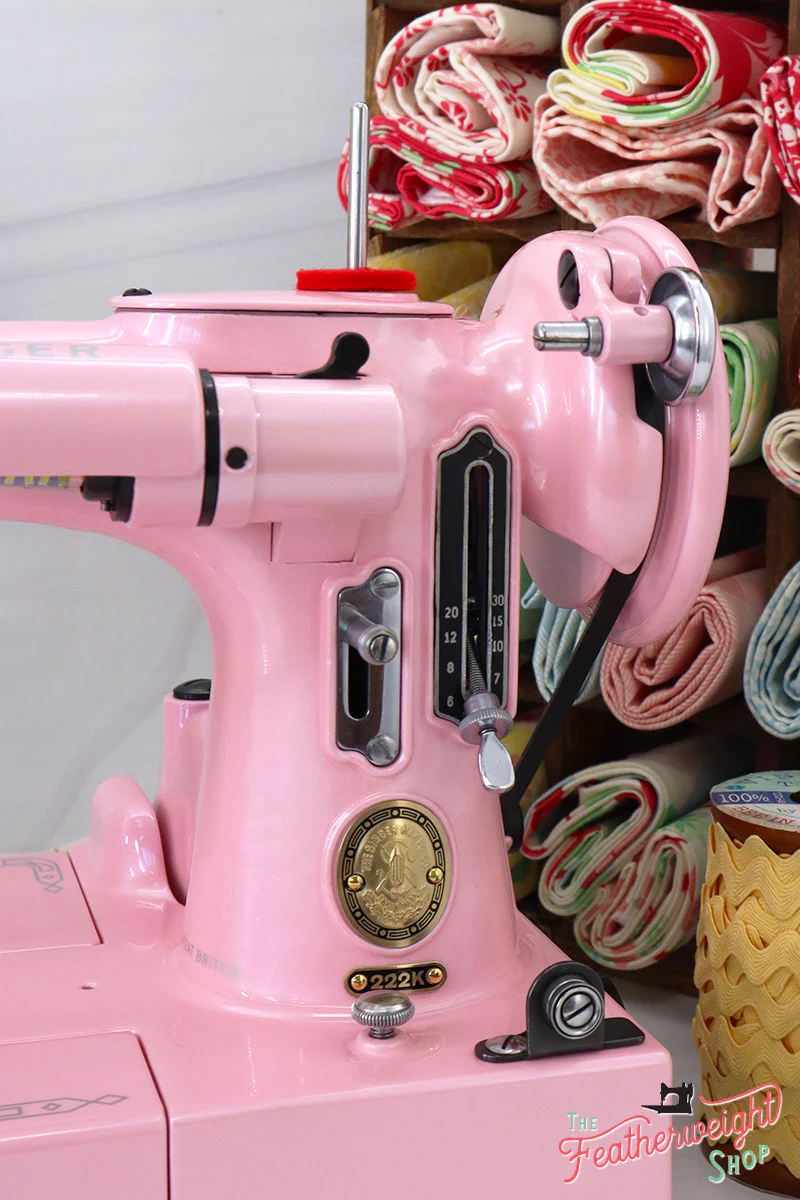 Singer Featherweight 222K - EJ6236** - Fully Restored in Pink Frosting - Image 15