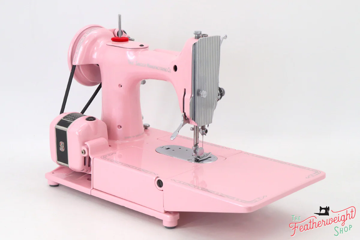Singer Featherweight 222K - EJ6236** - Fully Restored in Pink Frosting - Image 8