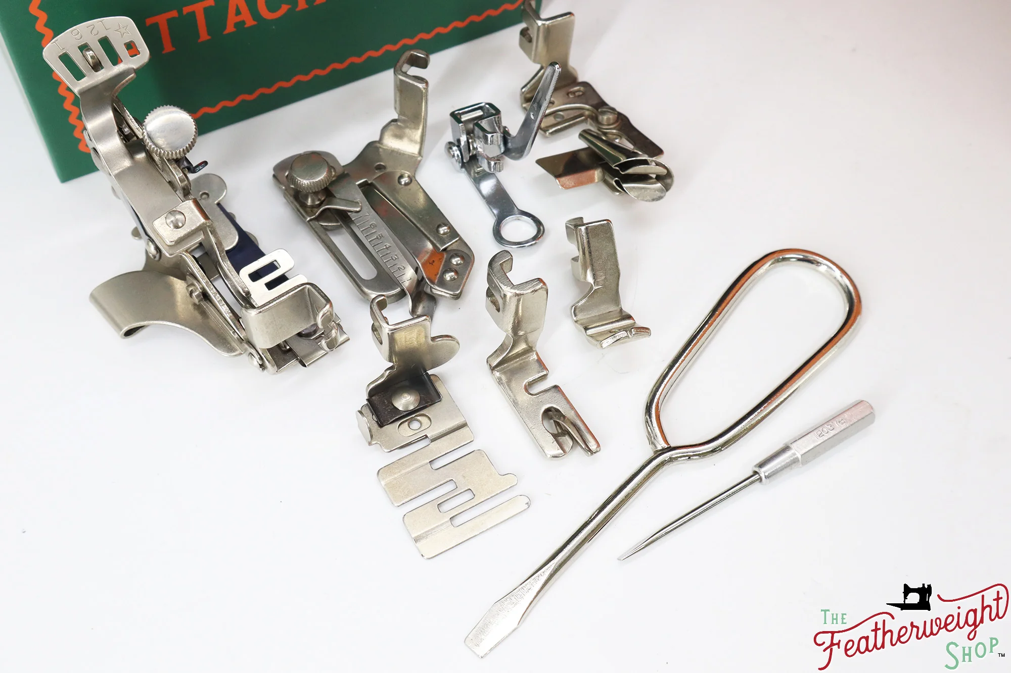 Singer Featherweight 222K EK3260** - Fully Restored in Happy Papaya - Image 19