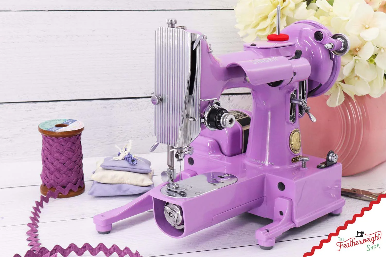 Singer Featherweight 222K - EK3290** - Fully Restored in Lilac - Image 5