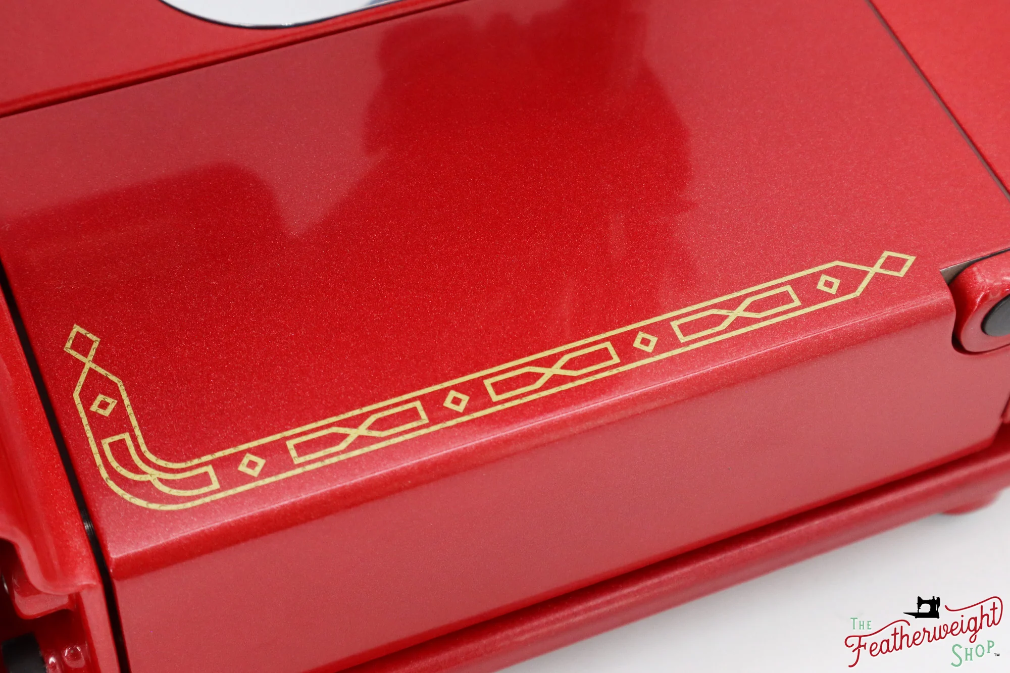 Singer Featherweight 222K Red 'S' - ES1660** - Fully Restored in Candy Apple Red - Image 13