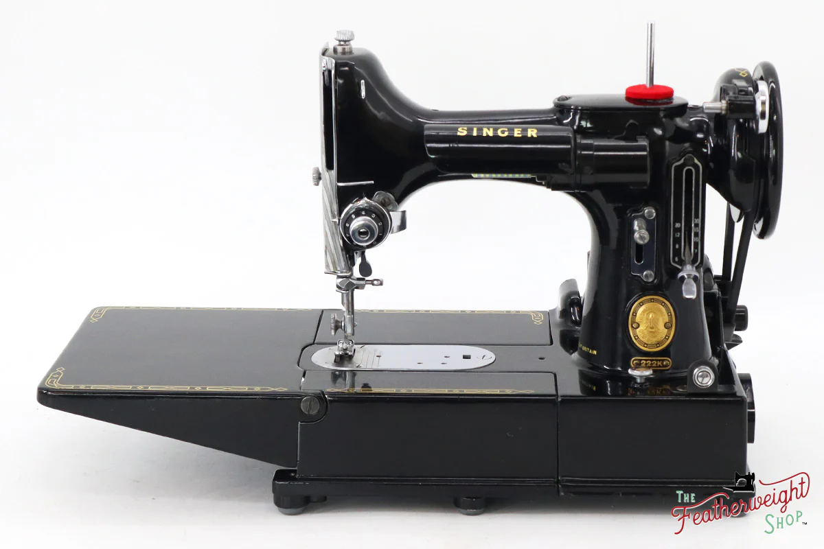 Singer Featherweight 222K Sewing Machine - EJ9102**, 1954 - Image 3