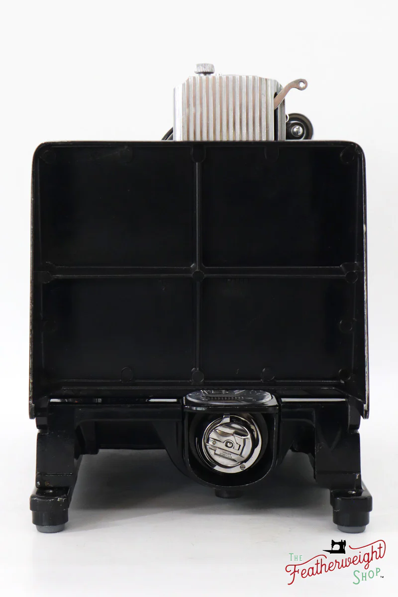 Singer Featherweight 222K Sewing Machine - EJ9102**, 1954 - Image 5
