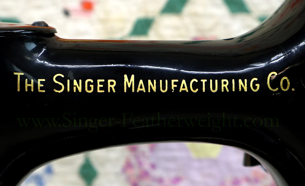 Singer Featherweight 222K Sewing Machine EK632** - Image 13
