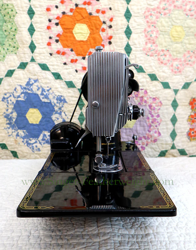 Singer Featherweight 222K Sewing Machine EK632** - Image 5
