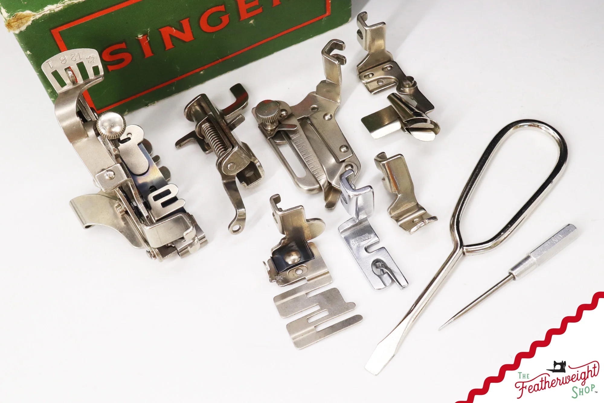 Singer Featherweight 222K Sewing Machine - EK63548*, 1955 - Image 17