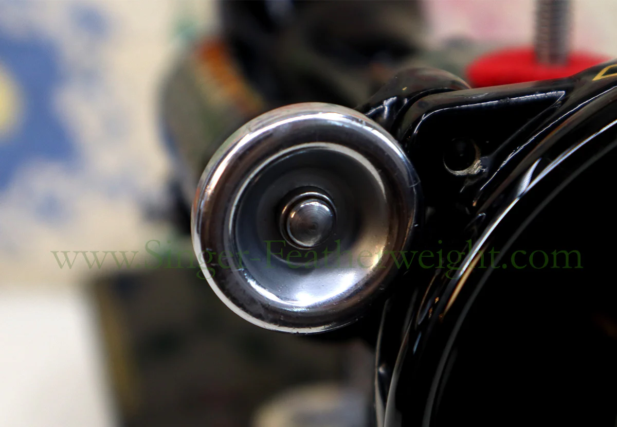 Singer Featherweight 222K Sewing Machine EK636*** - Image 15