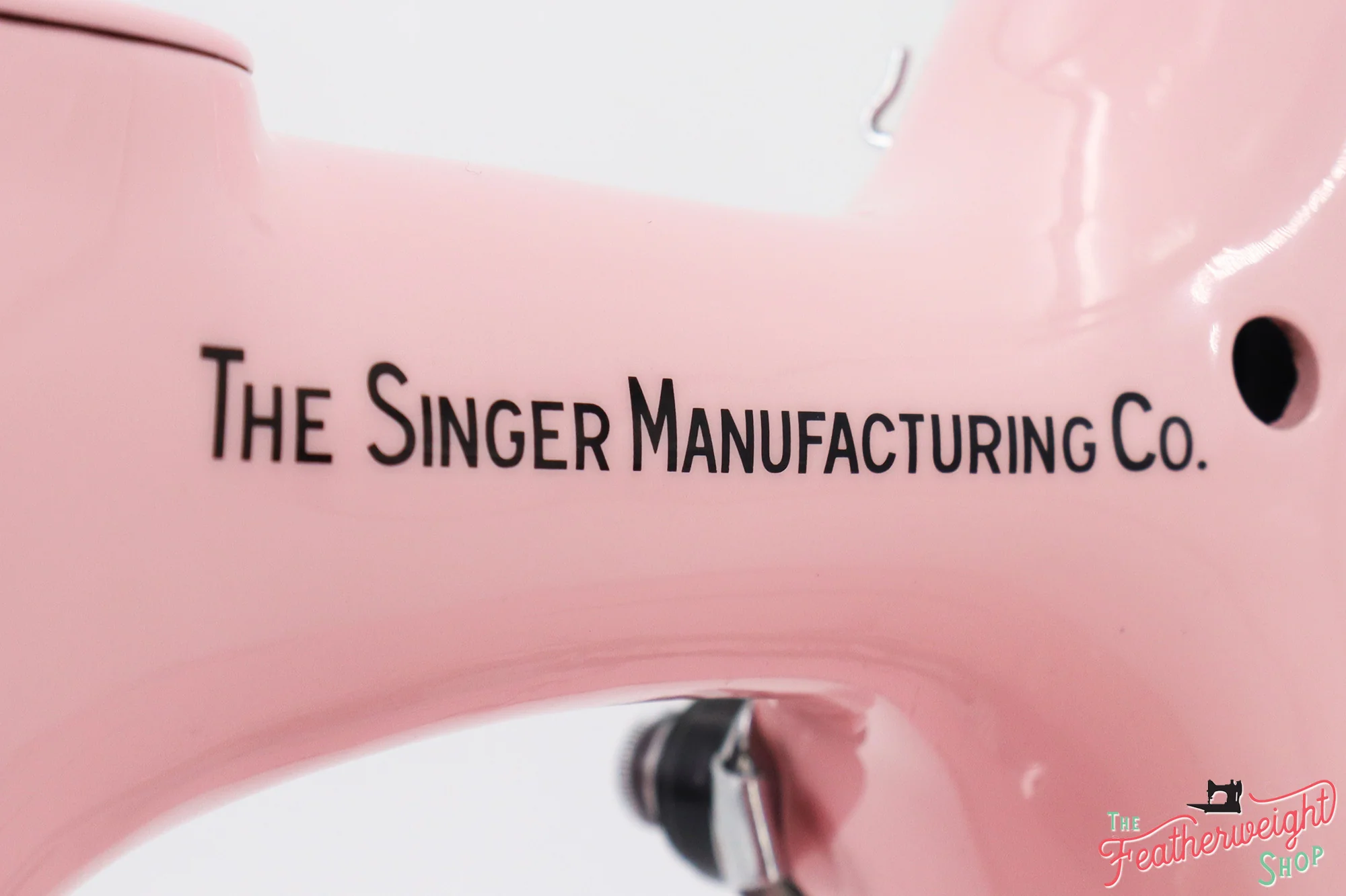 Singer Featherweight 222K Sewing Machine EM6039** - Fully Restored in Poodle Skirt Pink - Image 10