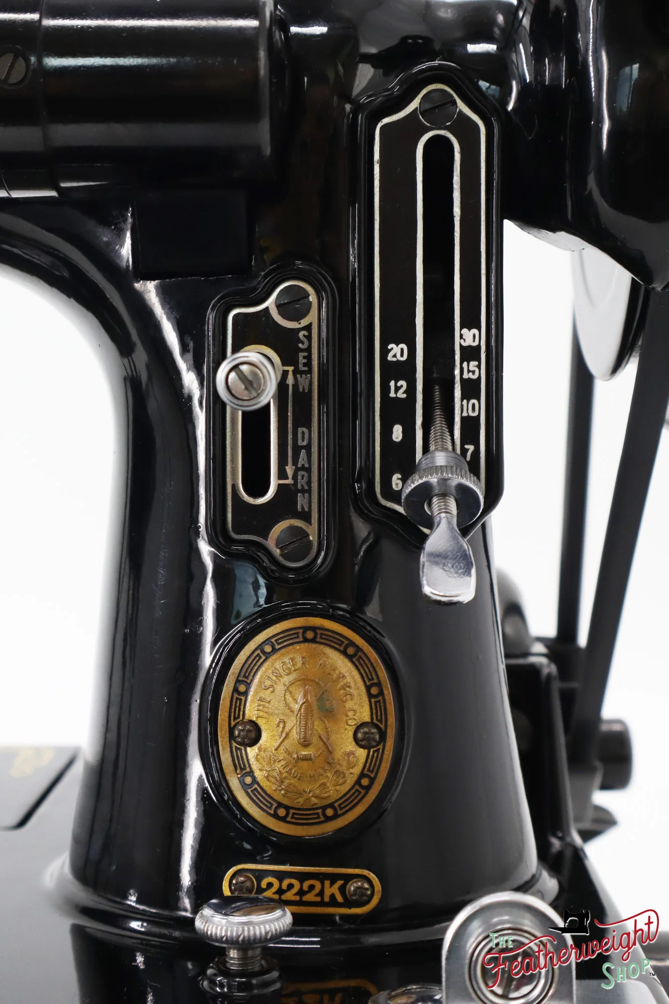 Singer Featherweight 222K Sewing Machine - EM9607** - 1957 - Image 16