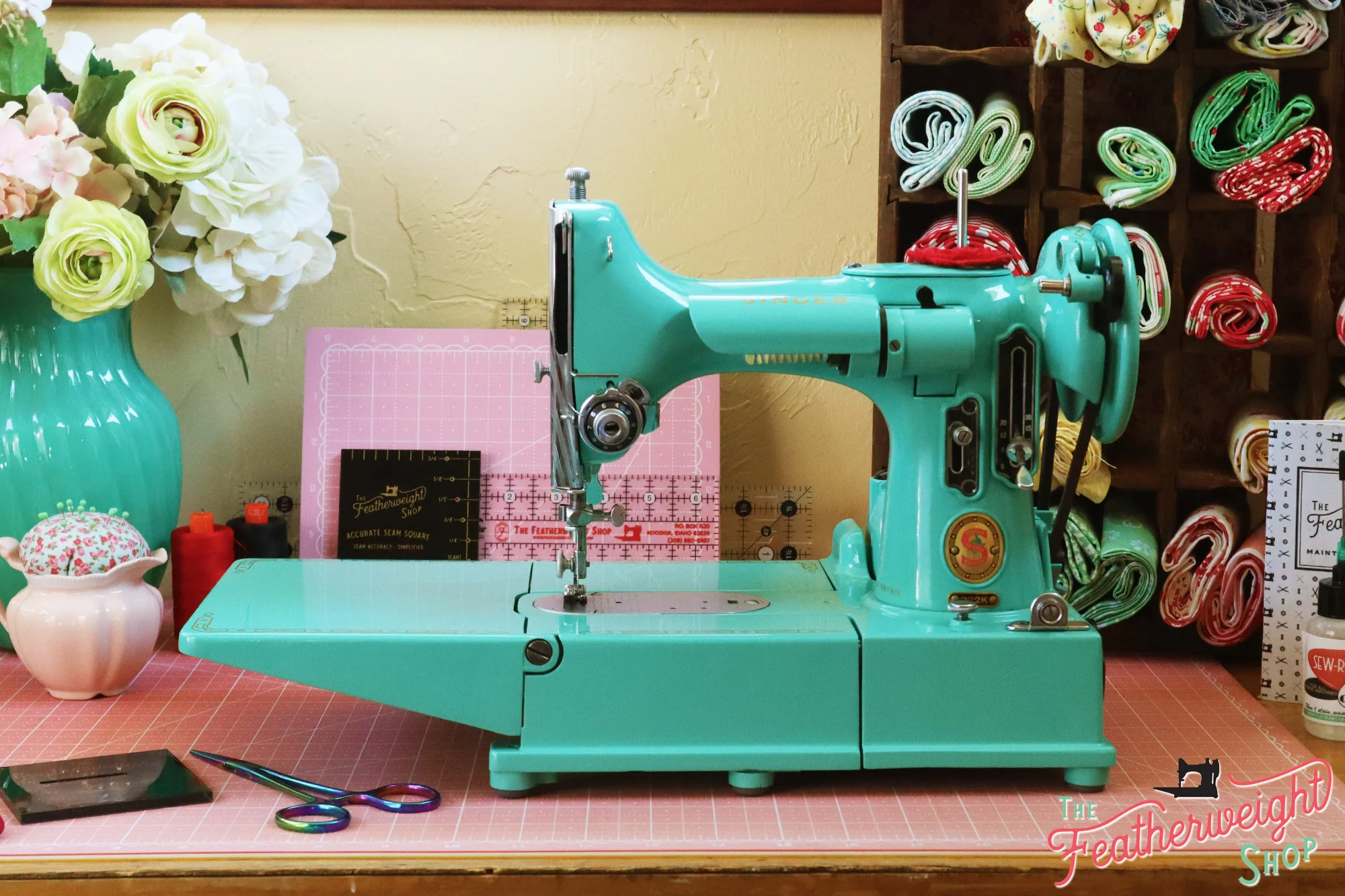 Singer Featherweight 222K Sewing Machine ES523*** - Fully Restored in Caribbean Sea Green - Image 4