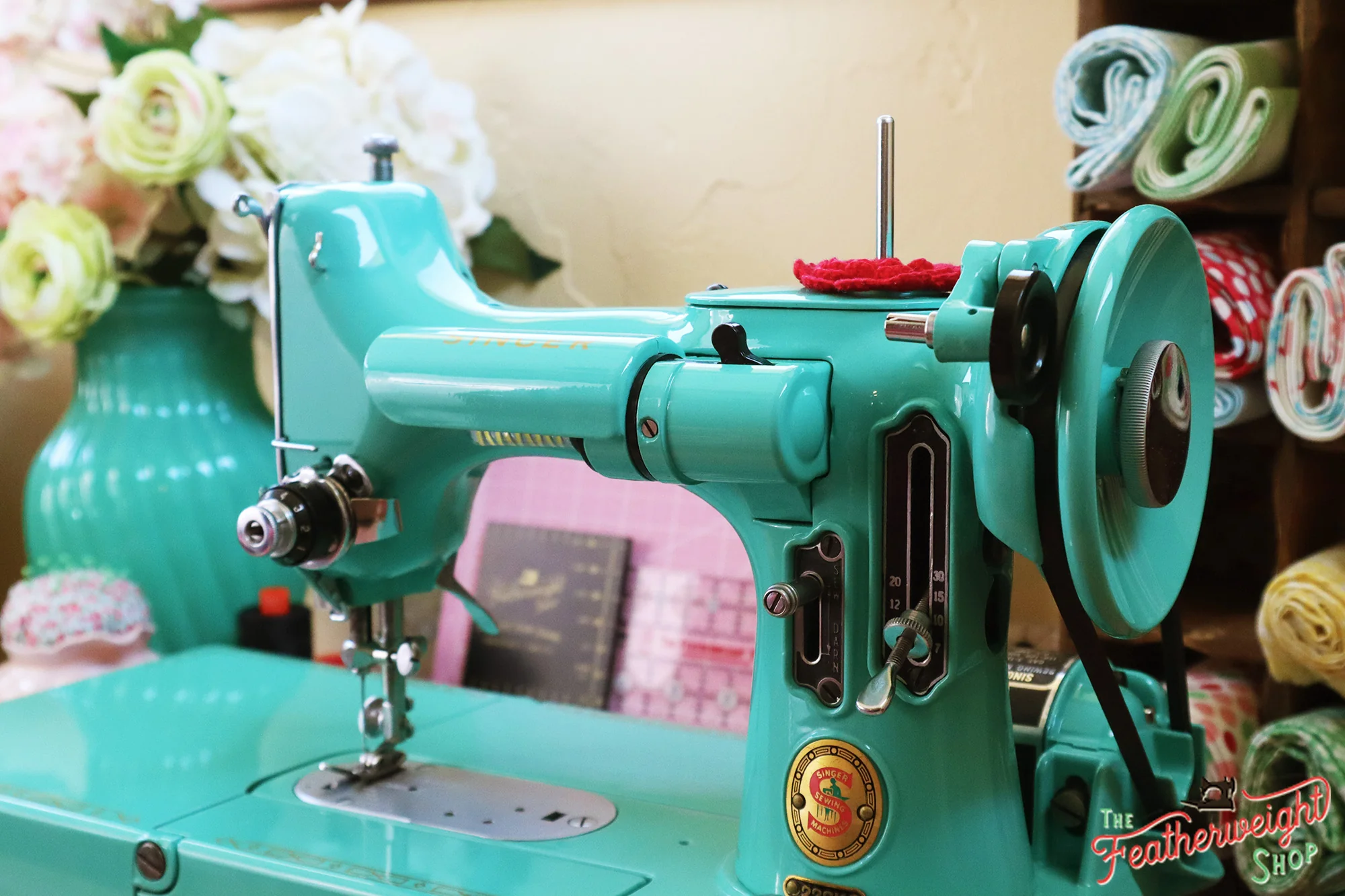 Singer Featherweight 222K Sewing Machine ES523*** - Fully Restored in Caribbean Sea Green - Image 5