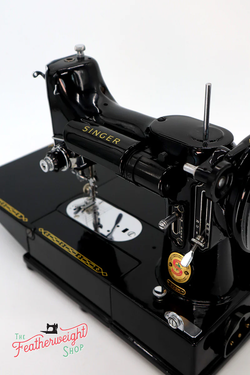 Singer Featherweight 222K Sewing Machine, RED "S" EP7600** - Image 18