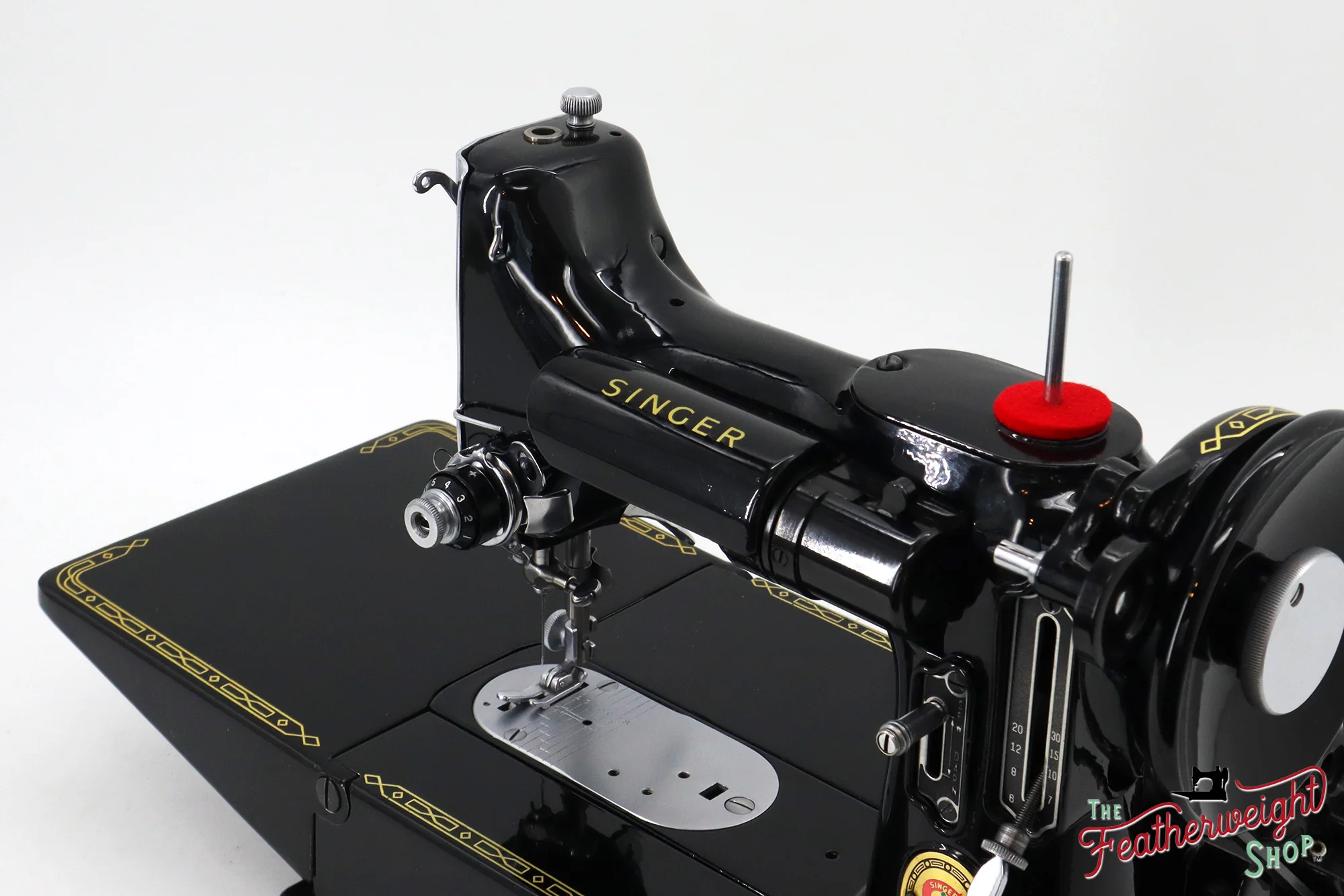 Singer Featherweight 222K Sewing Machine, Red 'S' - ES524*** - 1961 - Image 13