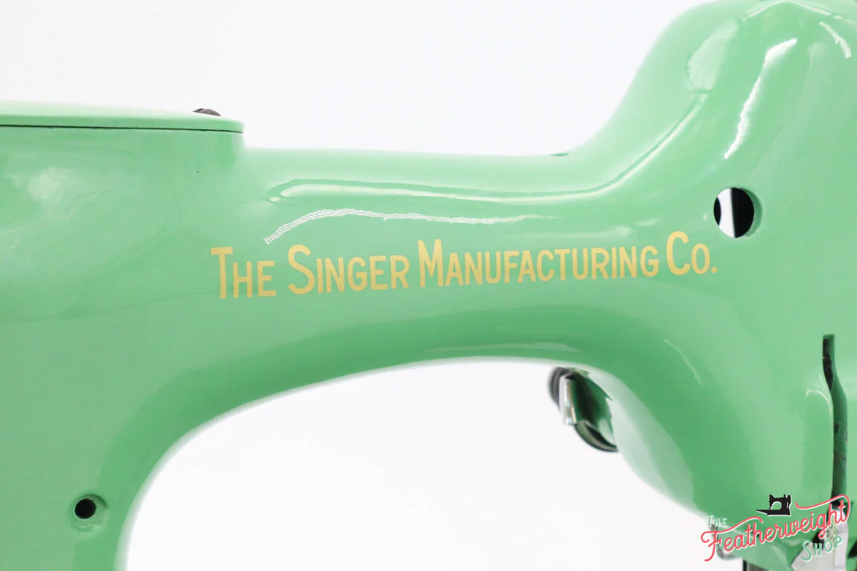 Singer Featherweight Swedish 221K Centennial EG966*** - Fully Restored in Jadeite Milky Green - Image 15