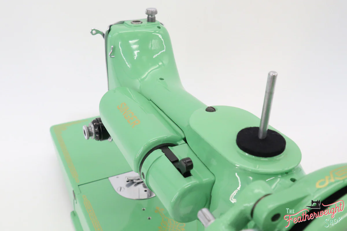 Singer Featherweight Swedish 221K Centennial EG966*** - Fully Restored in Jadeite Milky Green - Image 16