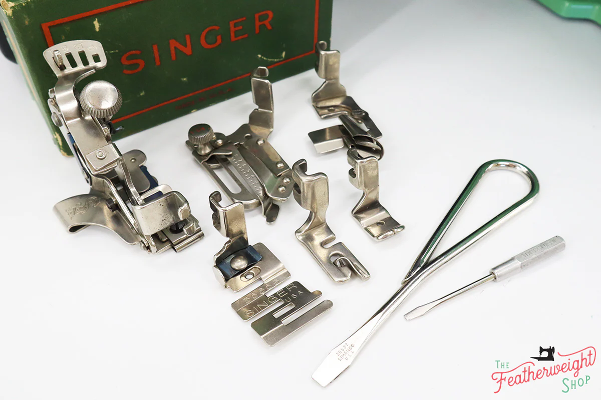 Singer Featherweight Swedish 221K Centennial EG966*** - Fully Restored in Jadeite Milky Green - Image 22