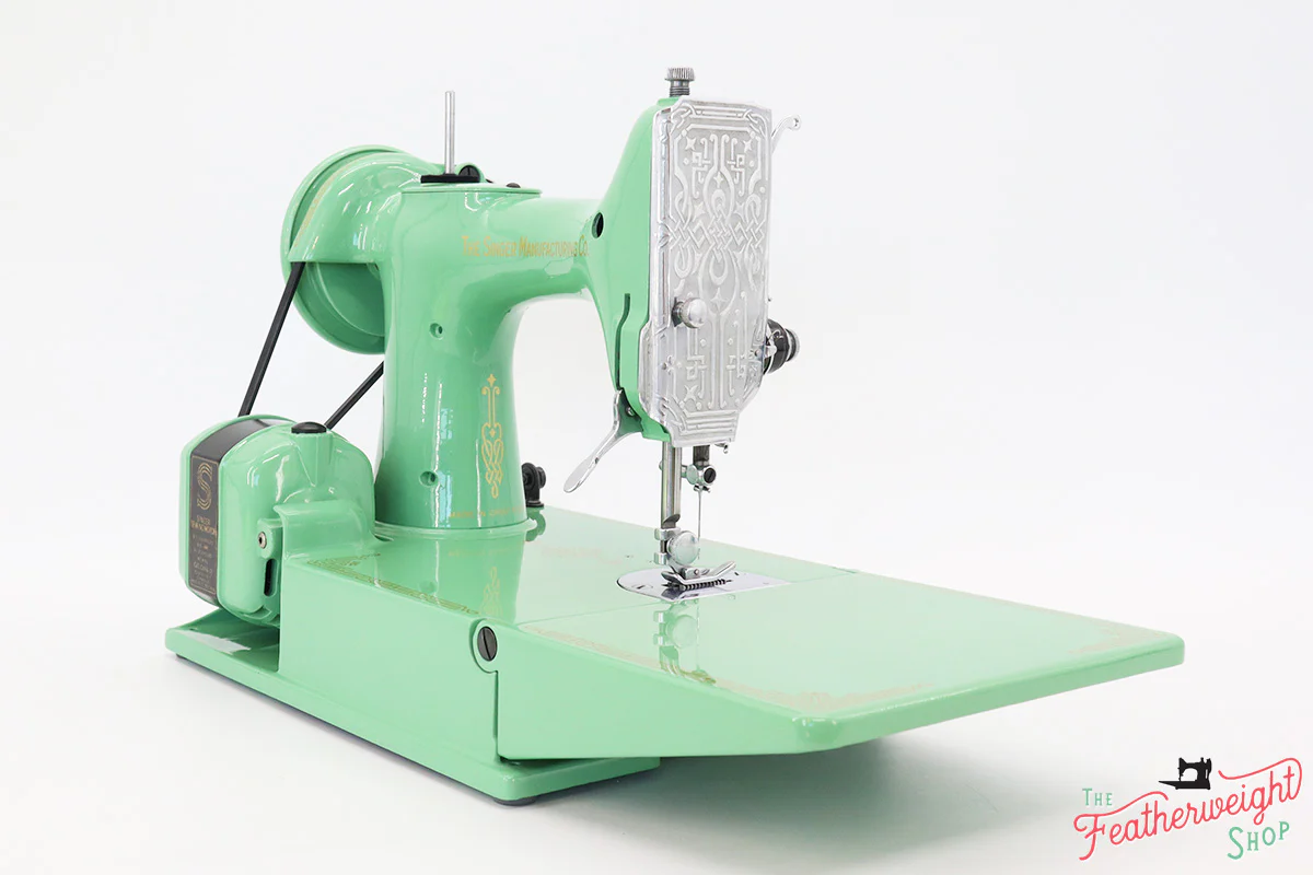 Singer Featherweight Swedish 221K Centennial EG966*** - Fully Restored in Jadeite Milky Green - Image 6