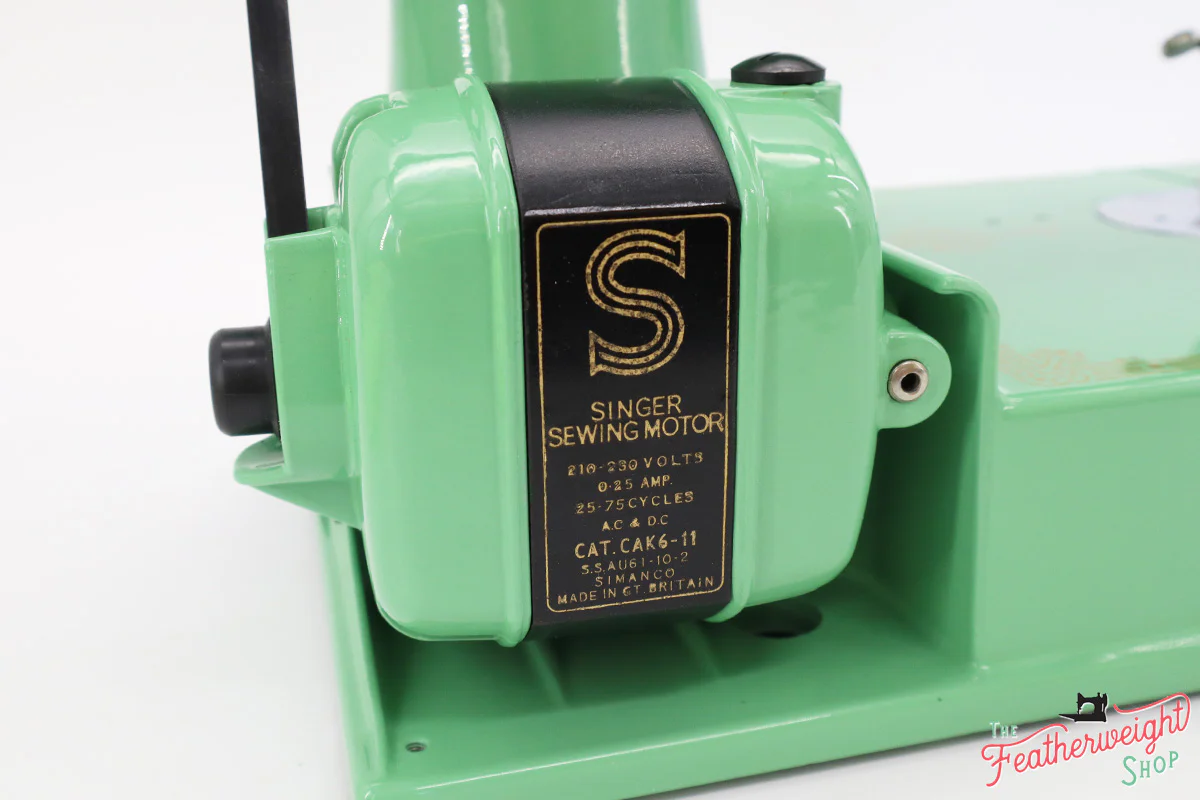 Singer Featherweight Swedish 221K Centennial EG966*** - Fully Restored in Jadeite Milky Green - Image 8