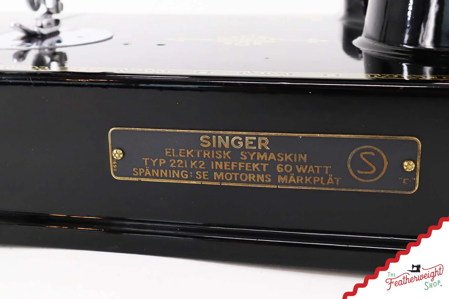 Singer Featherweight Swedish 221K Sewing Machine, EH1416** - Image 6